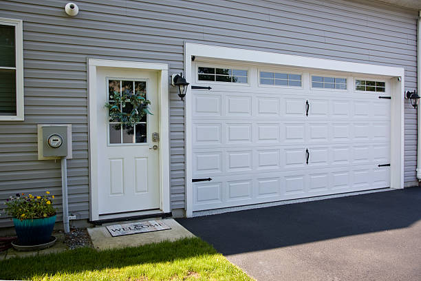 24/7 Emergency Garage Door Panel Replacement experts in Horseheads North, NY